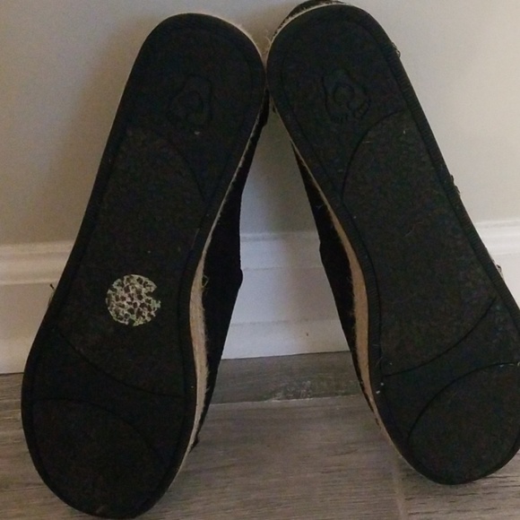 Bob's slip on shoes - Picture 4 of 4